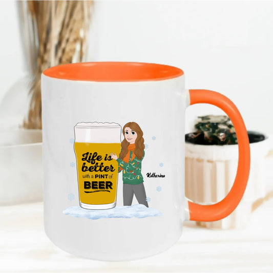 Gepersonaliseerde “Life Is Better With Beer” Mok – Vrouw Cartoon
