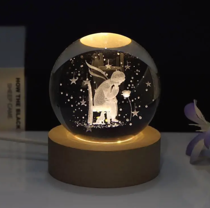 Liefdesfee 3D Kristallen Nachtlamp - USB LED Lamp met Houten Basis